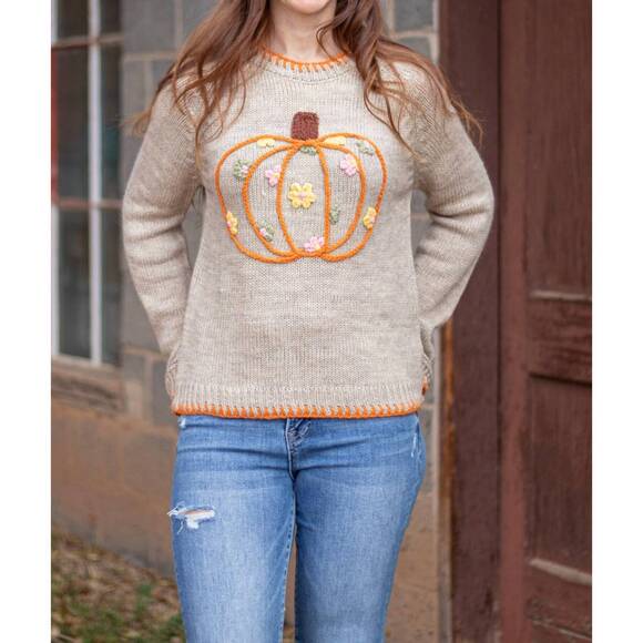 NEW SO ME pumpkin and floral embroidered sweater in beige - Picture 6 of 7